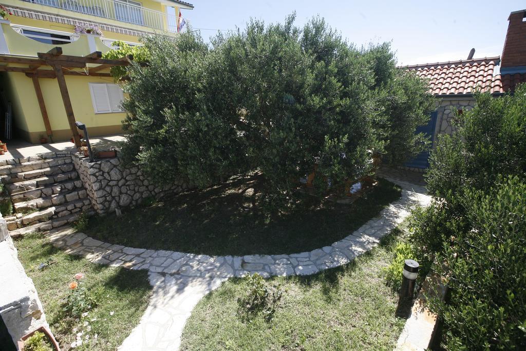 Apartments Roza Miškovići エクステリア 写真
