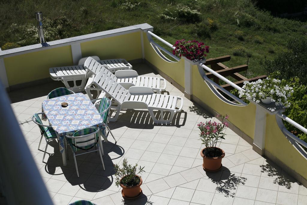 Apartments Roza Miškovići エクステリア 写真